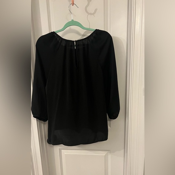 Old Navy Classic Black Top - Picture 5 of 5